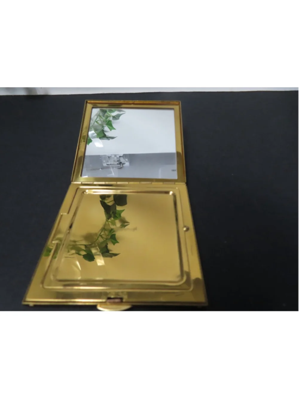 Beautiful Vintage Wadsworth Compact Mirror W Flowers Enameled Engraved 50s